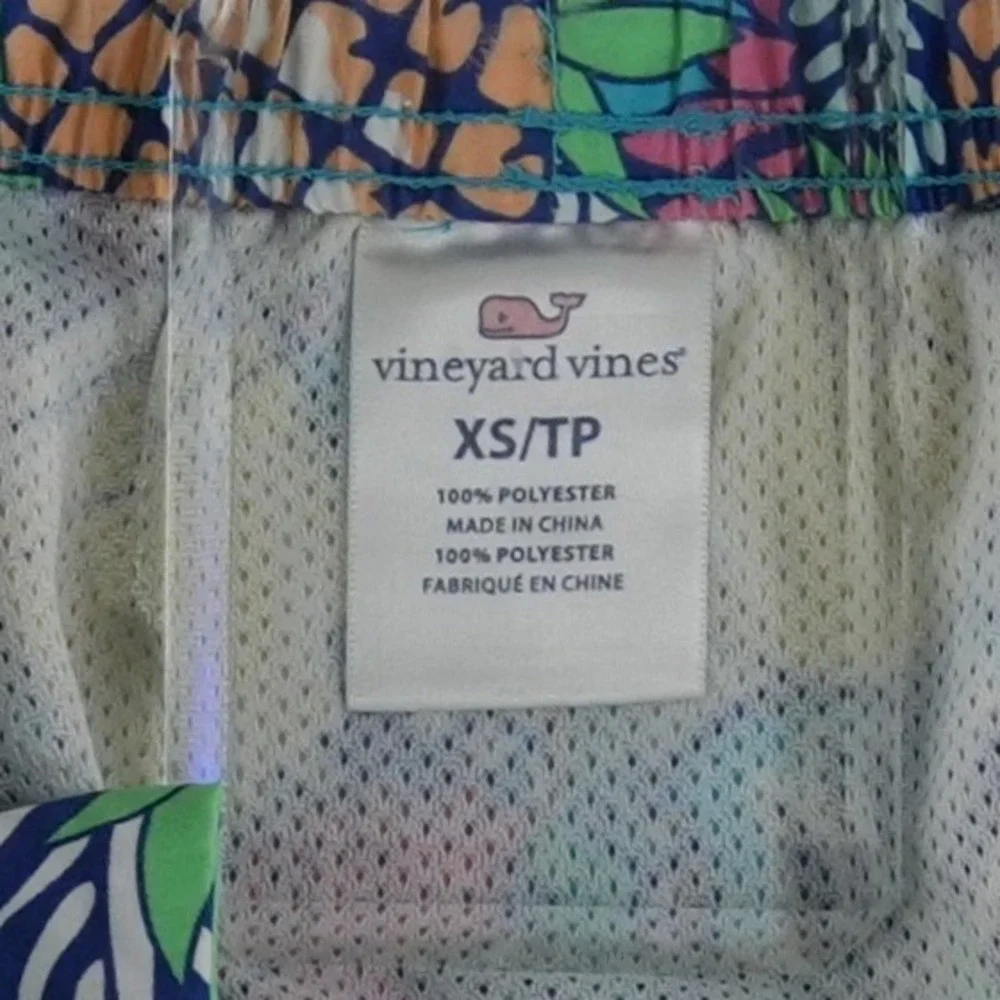 Vineyard Vines Swim Trunks Men's Size XS Multicolor Pineapple Tropical